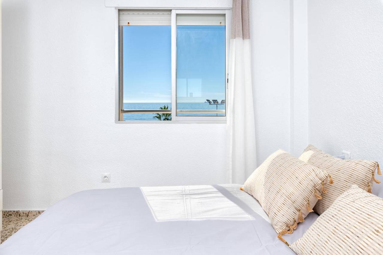 Amazing Sea View Apartment And Relax Area Rincon de la Victoria Luaran gambar