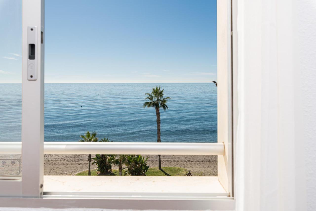 Amazing Sea View Apartment And Relax Area Rincon de la Victoria Luaran gambar