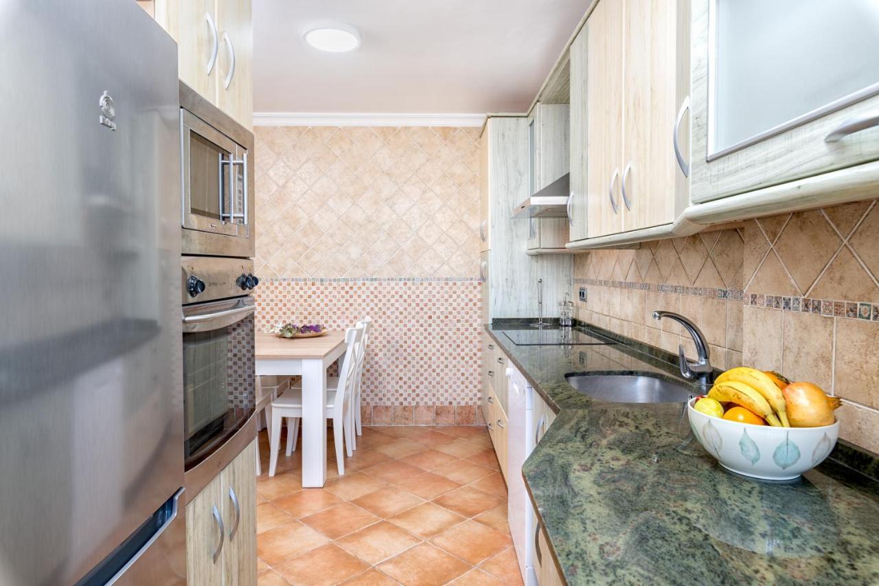 Amazing Sea View Apartment And Relax Area Rincon de la Victoria Luaran gambar
