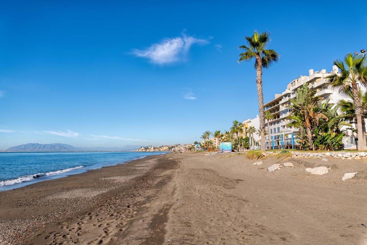 Amazing Sea View Apartment And Relax Area Rincon de la Victoria Luaran gambar