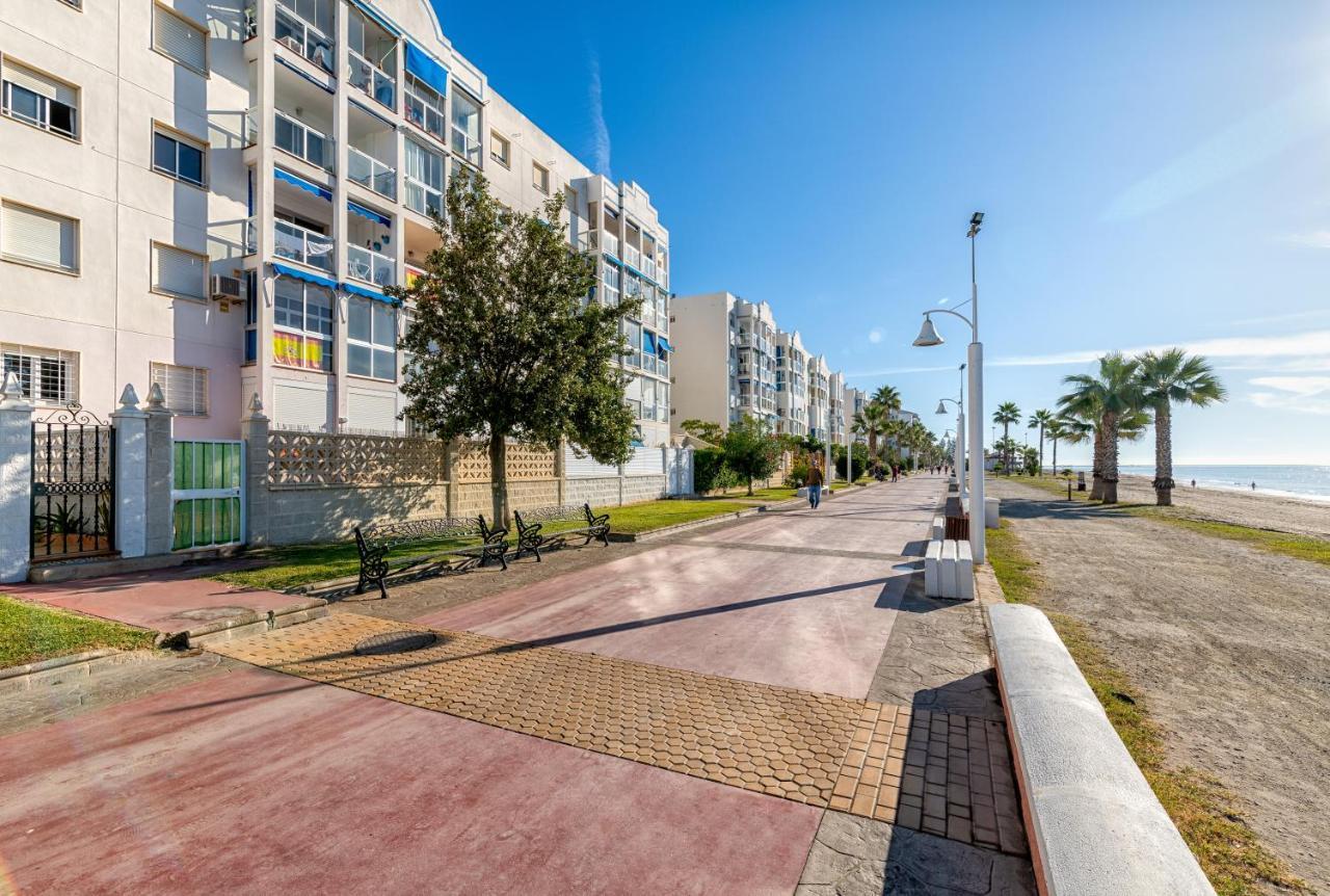 Amazing Sea View Apartment And Relax Area Rincon de la Victoria Luaran gambar