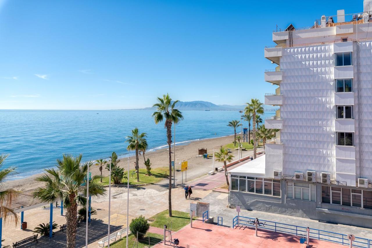 Amazing Sea View Apartment And Relax Area Rincon de la Victoria Luaran gambar