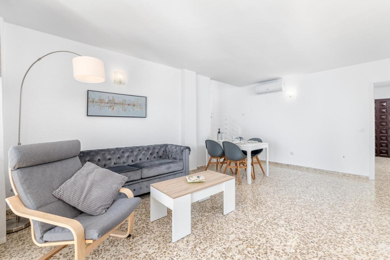Amazing Sea View Apartment And Relax Area Rincon de la Victoria Luaran gambar
