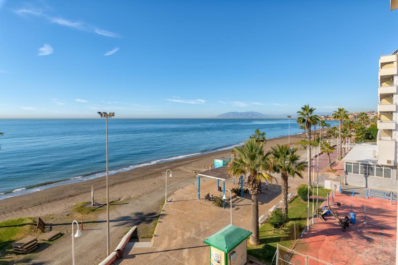 Amazing Sea View Apartment And Relax Area Rincon de la Victoria Luaran gambar